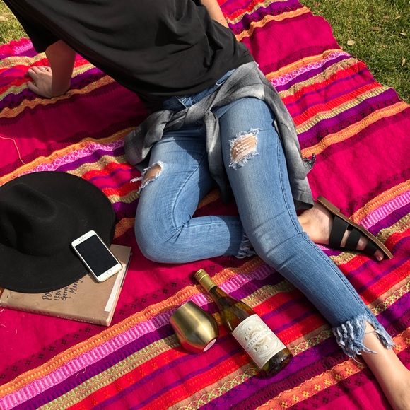 ✨ Final Price- Frayed Hem Jeans - Picture 3 of 3